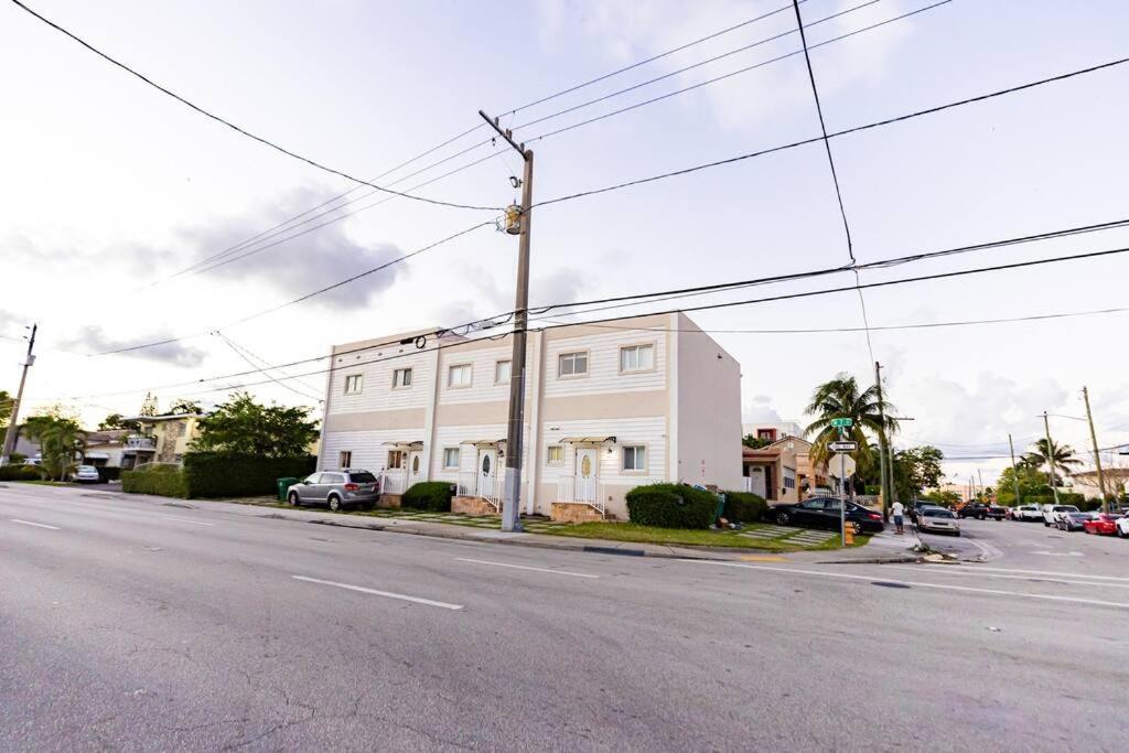 Comfortable 4Br Townhome At Calle 8 Miami Bagian luar foto